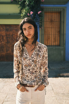 Hoss Intropia Adela. Top estampado Marfil