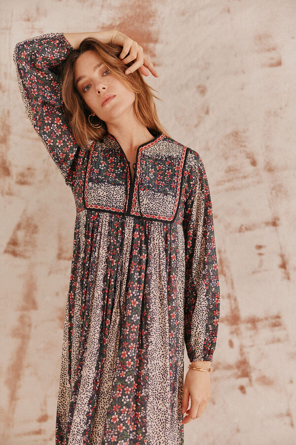 Hoss Intropia Ariane. Vestido estampado. Estampado rojo