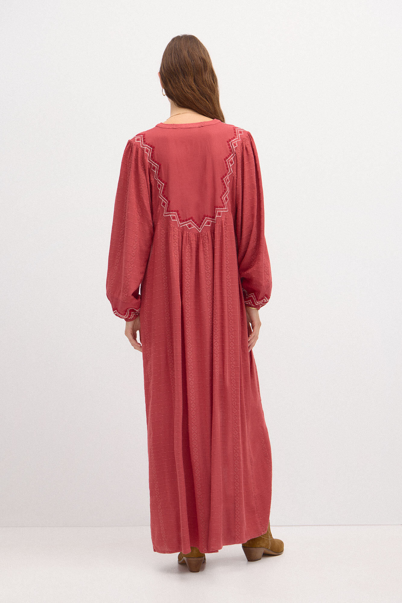 Carola. Vestido bordado. Vestidos y Monos de mujer Hoss Intropia