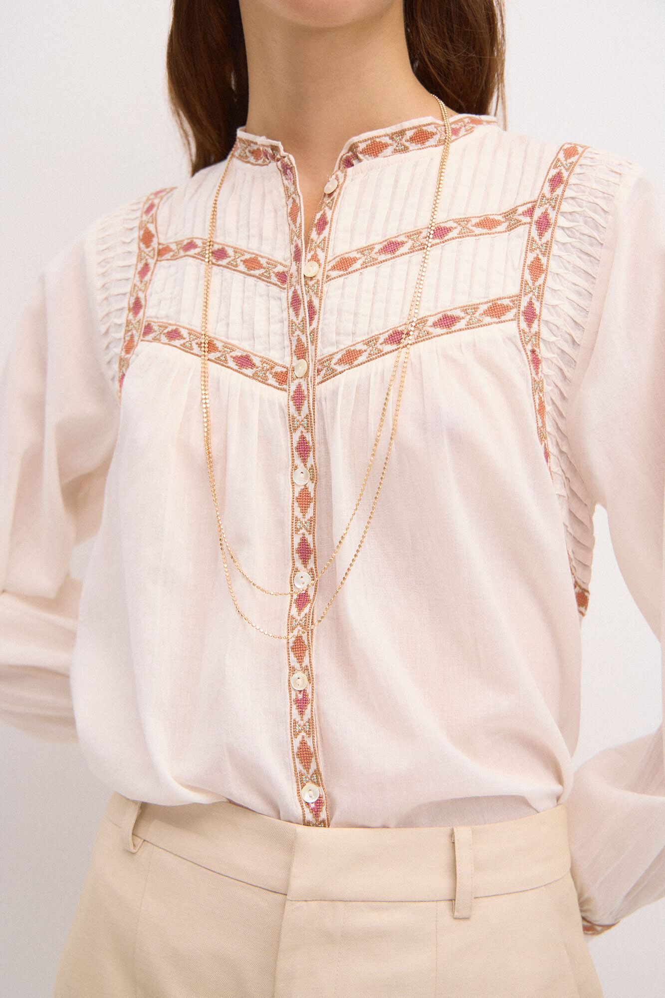 Romina. Blusa tiras bordadas. Blusas y camisas de mujer Hoss Intropia