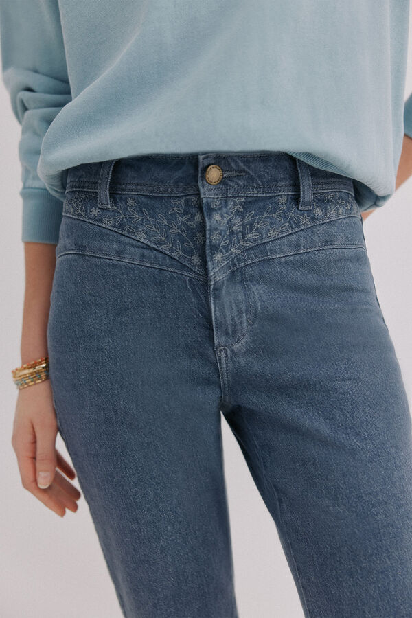 Hoss Intropia Bernice. Vaquero bootcut Gris