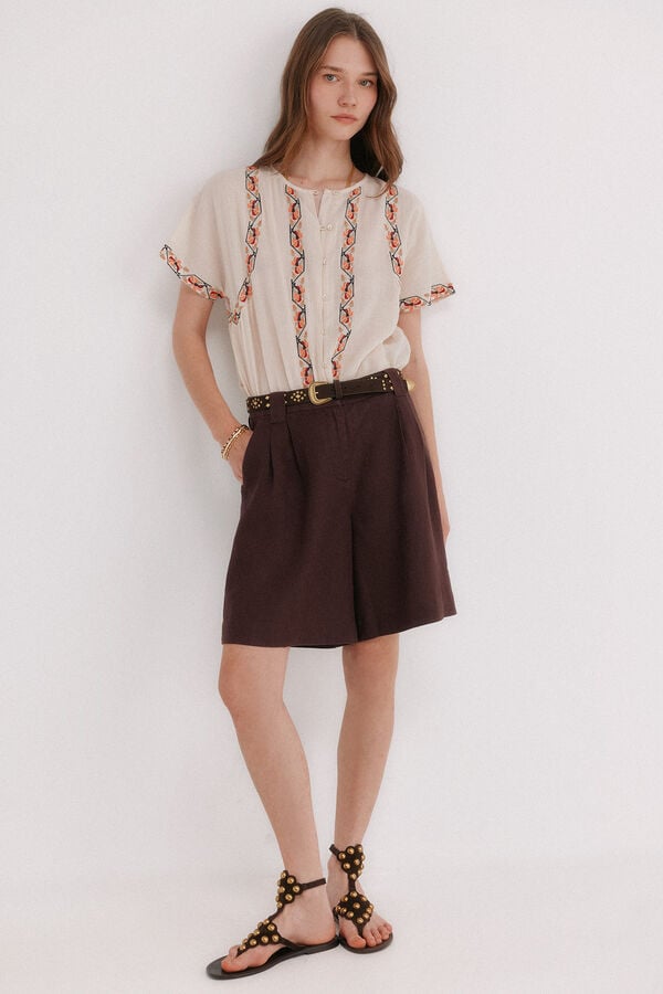 Hoss Intropia Bermuda em linho Pemar Castanho