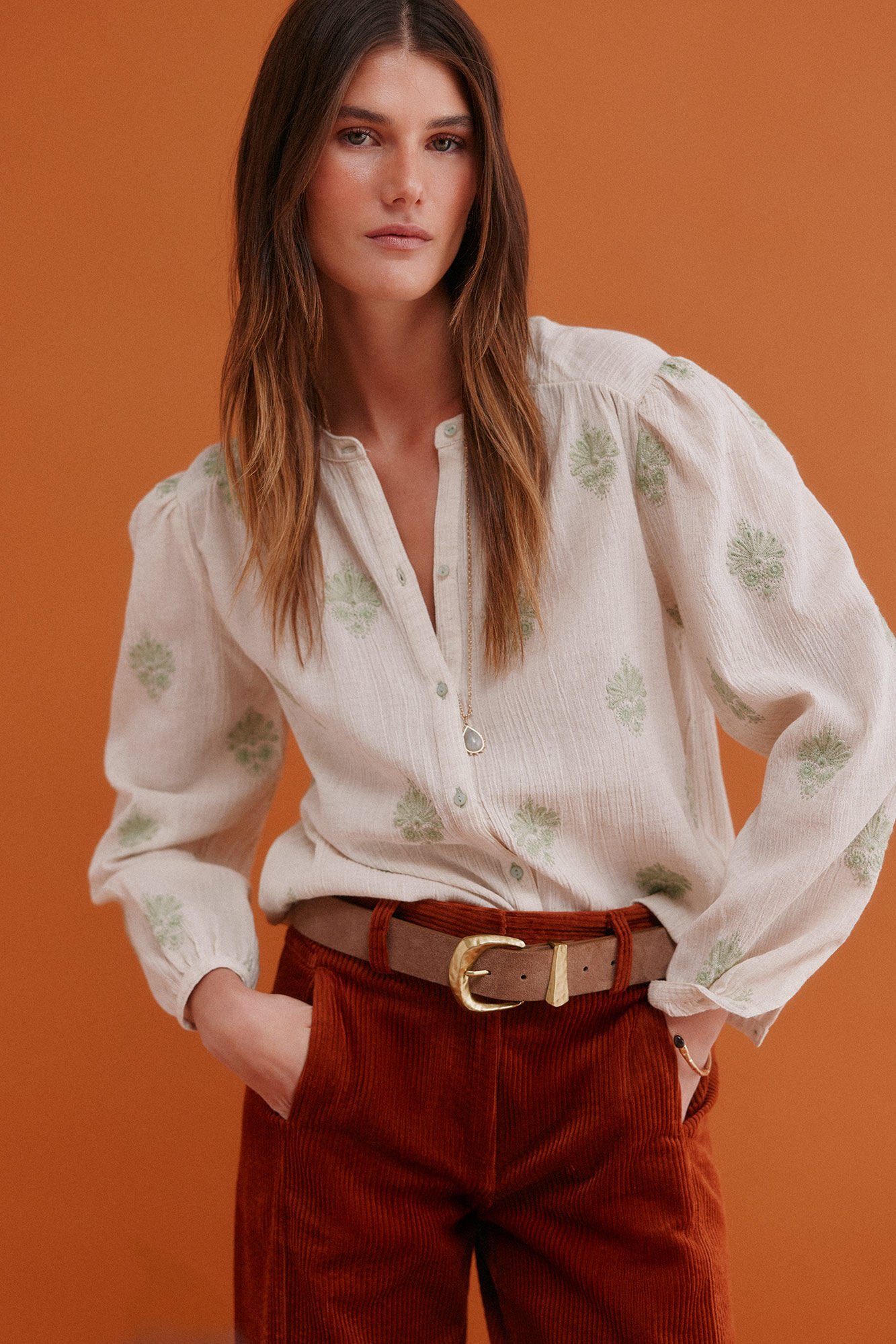 Hoss Intropia Grace. Blusa bordada