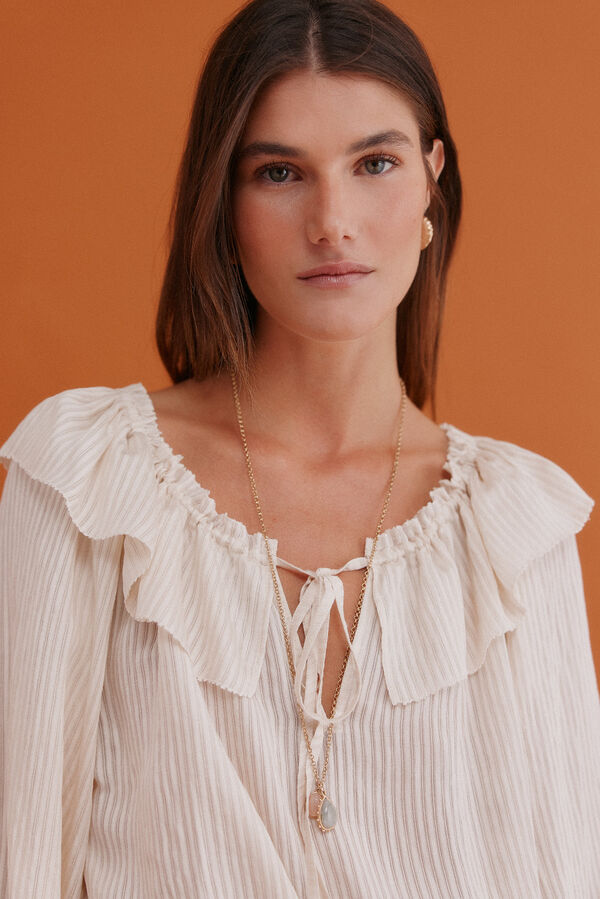 Hoss Intropia Cassandra. Blusa romântica Ecru