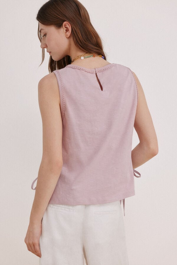 Hoss Intropia Marcela. Top bordado Lila