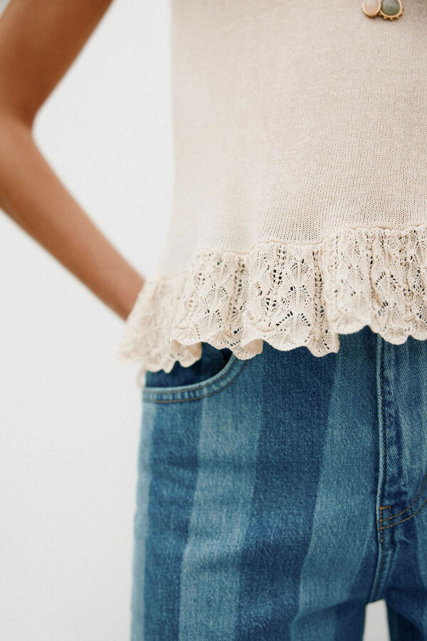 Hoss Intropia Nadia. Top con volantes Marfil