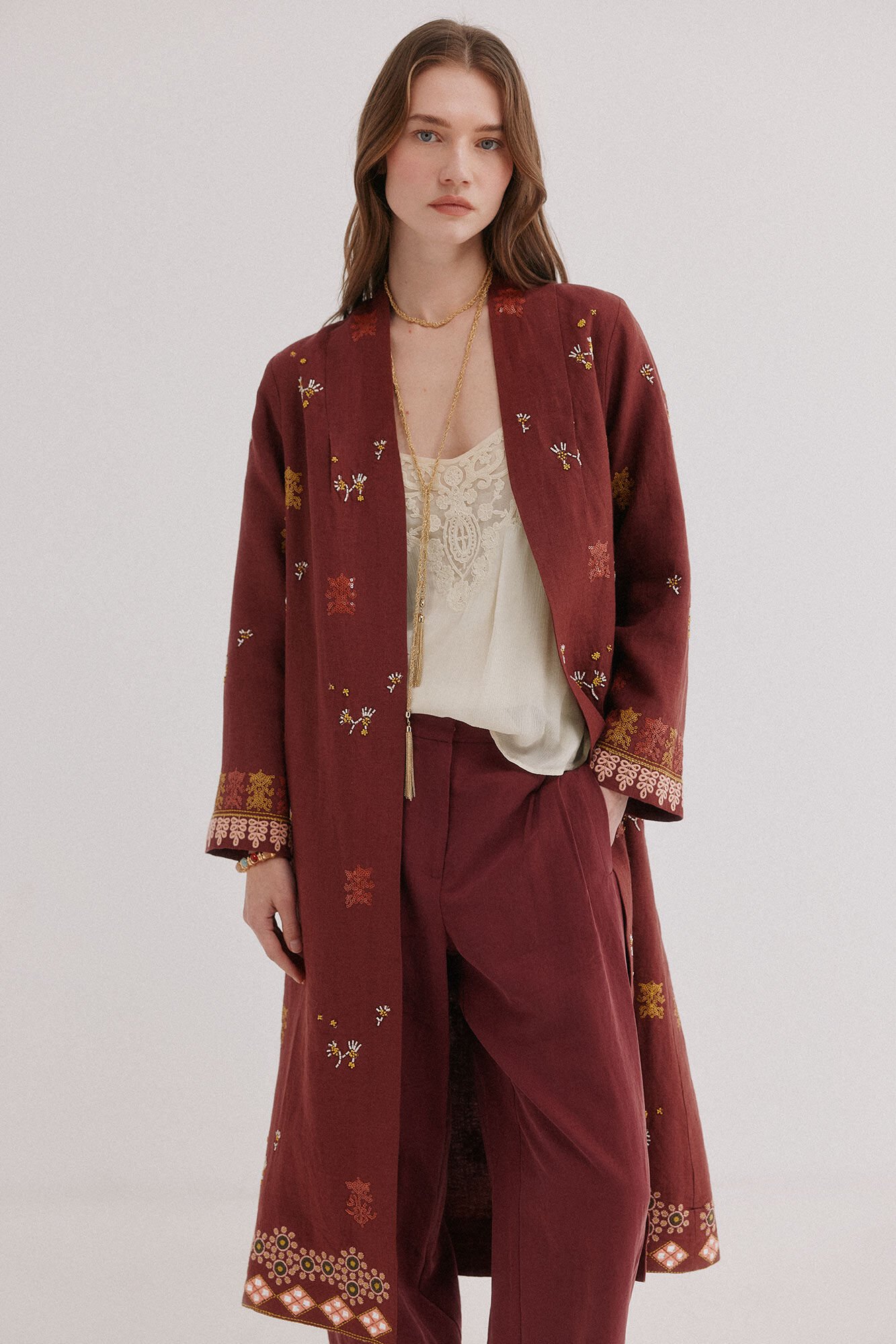 Hoss Intropia Entra. Kimono de lino largo