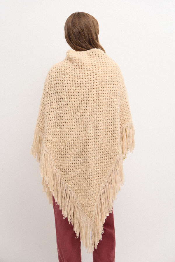 Hoss Intropia Nieves. Chal calado de flecos Beige