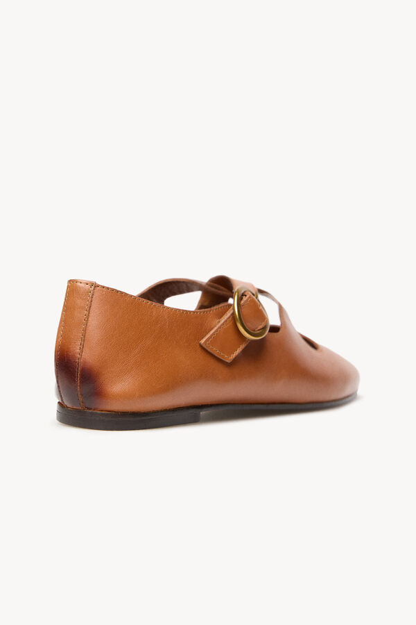 Hoss Intropia Lera. Bailarinas de piel cruzadas Marron oscuro