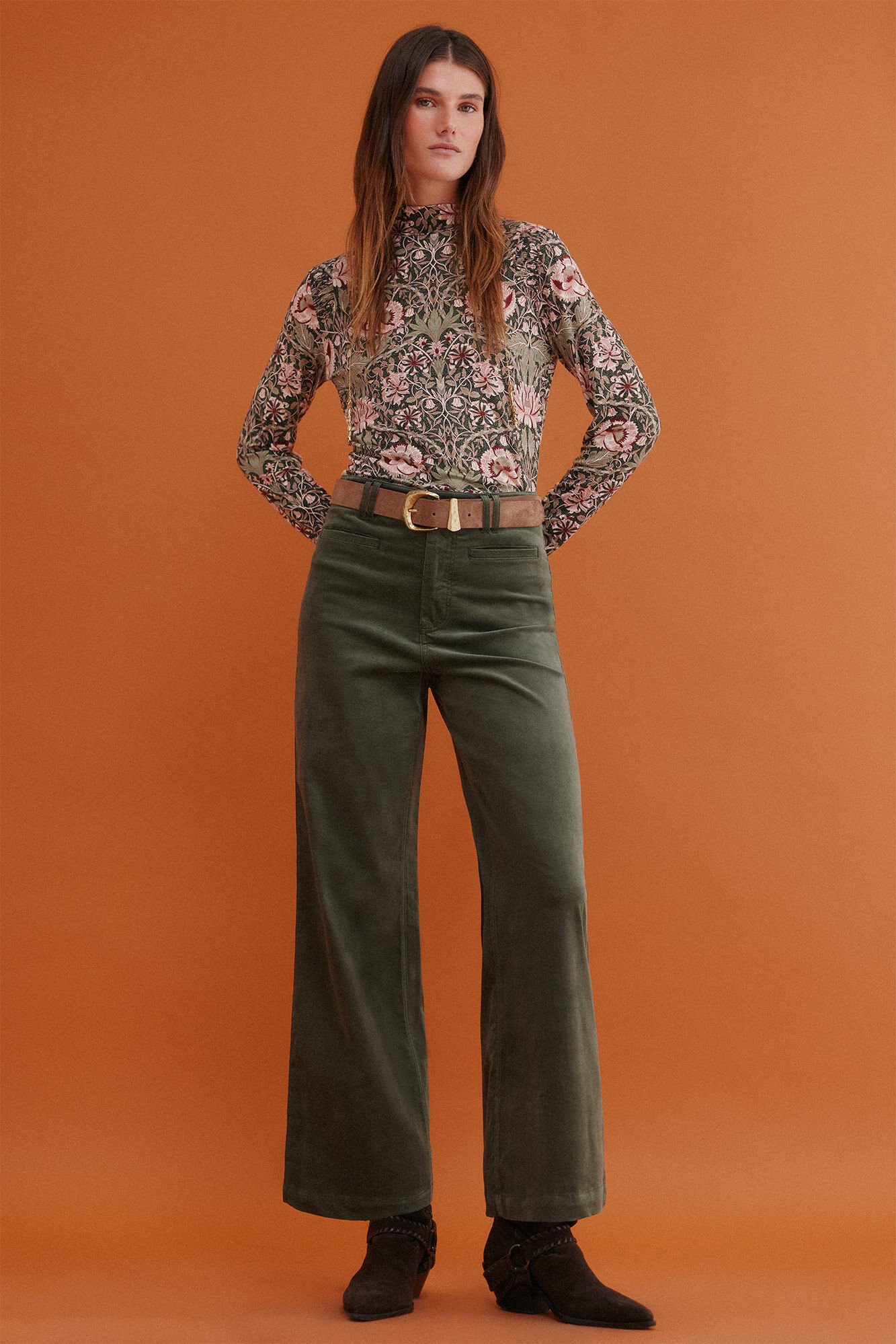 Hoss Intropia Paulette. Cal&ccedil;a de perna larga