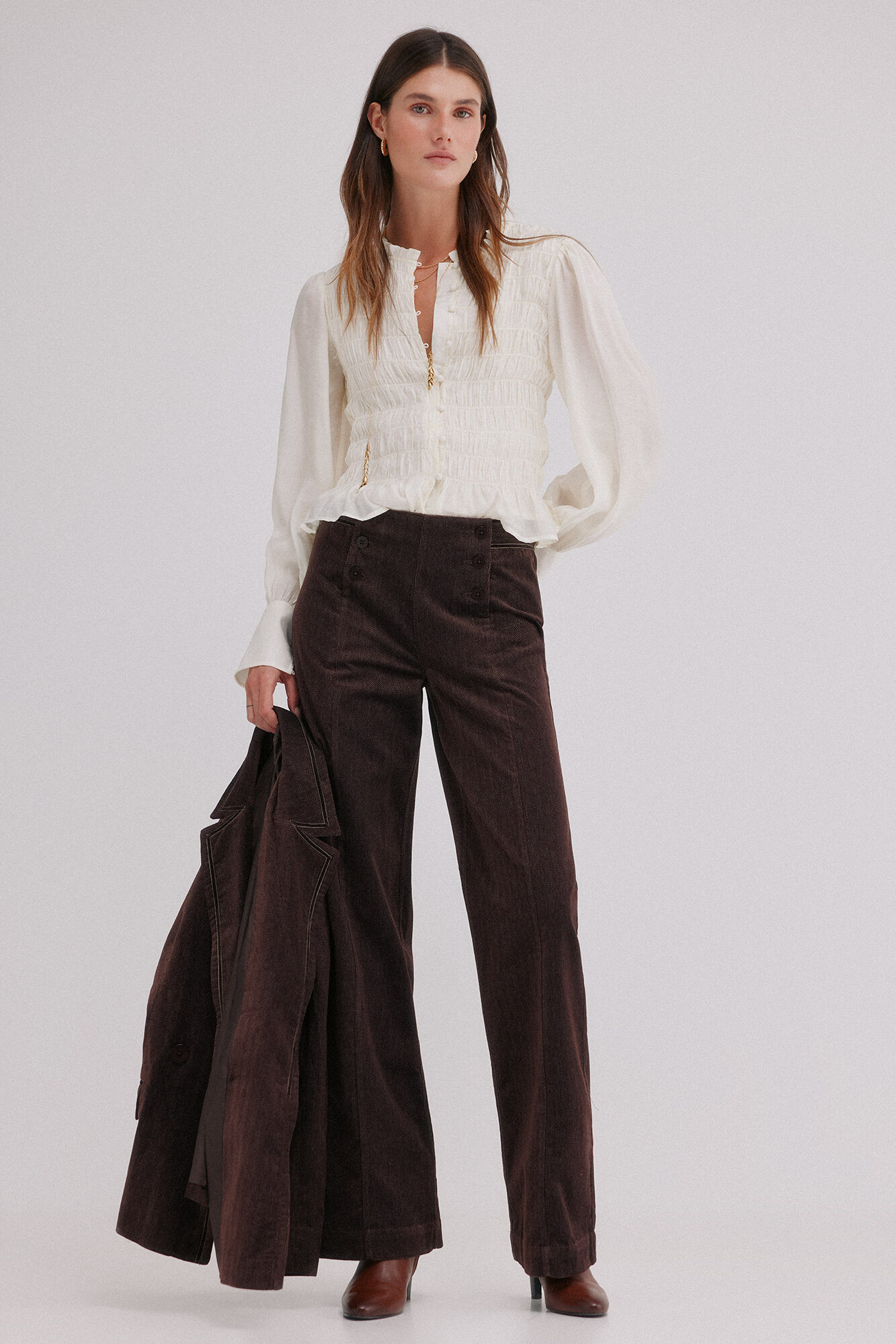 Hoss Intropia Pauline. Cal&ccedil;a trespassadas