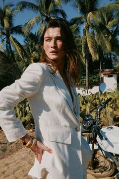 Hoss Intropia Elise. Blazer entallada Marfil