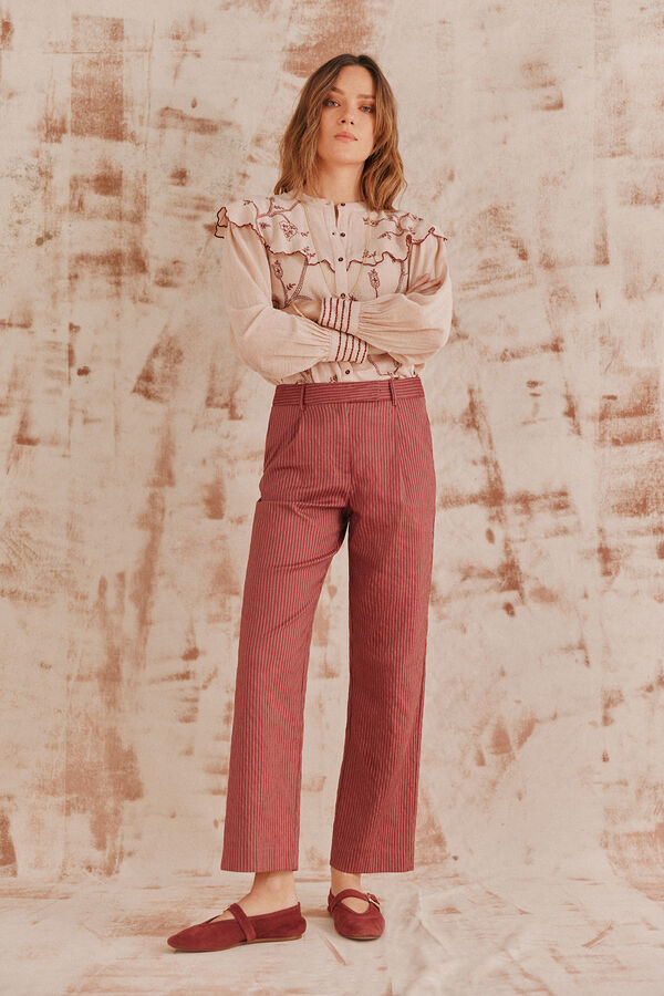 Hoss Intropia Paloma. Pantalones rayas Granate