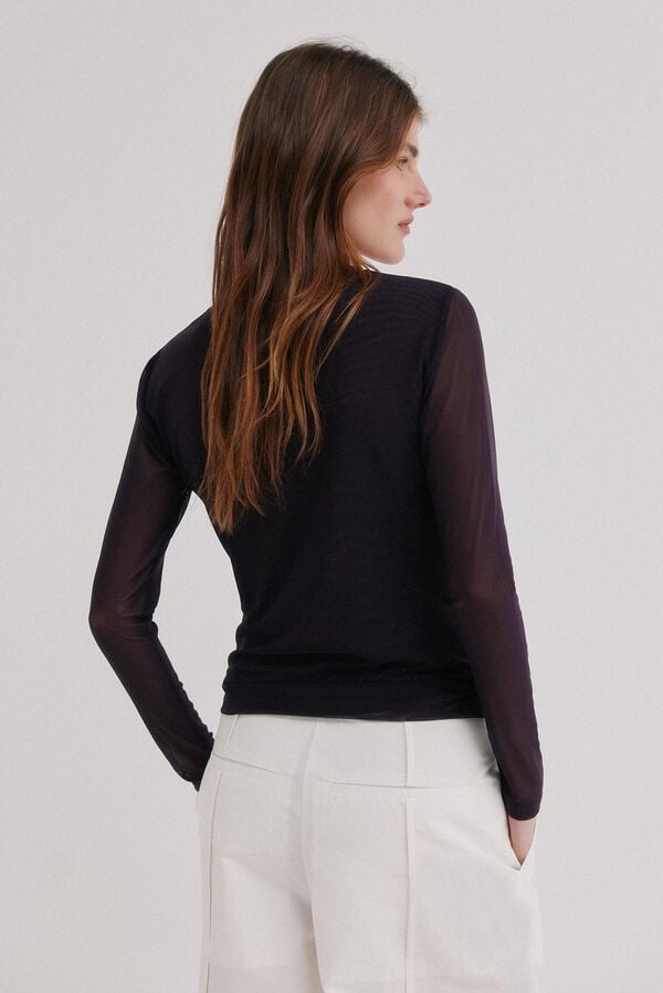 Hoss Intropia Mariana. Top bordado Lila