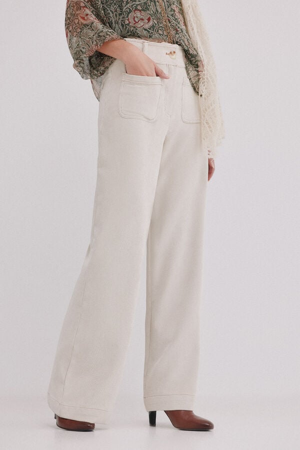 Hoss Intropia Payton. Pantalón de pana Marfil
