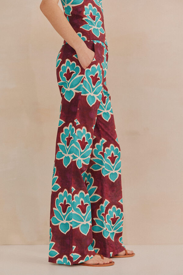 Hoss Intropia Poline. Pantalones estampados Granate
