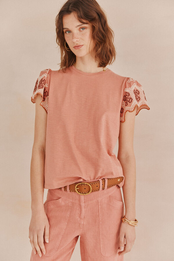 Hoss Intropia Monique. Camiseta bordada Rosa