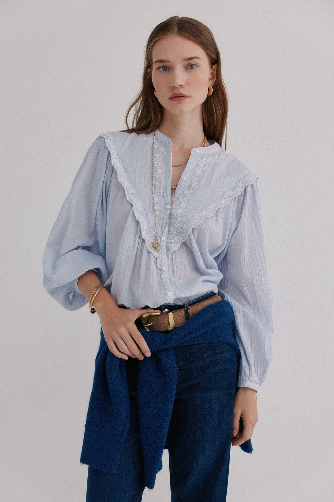 Hoss Intropia Gael. Blusa bordada