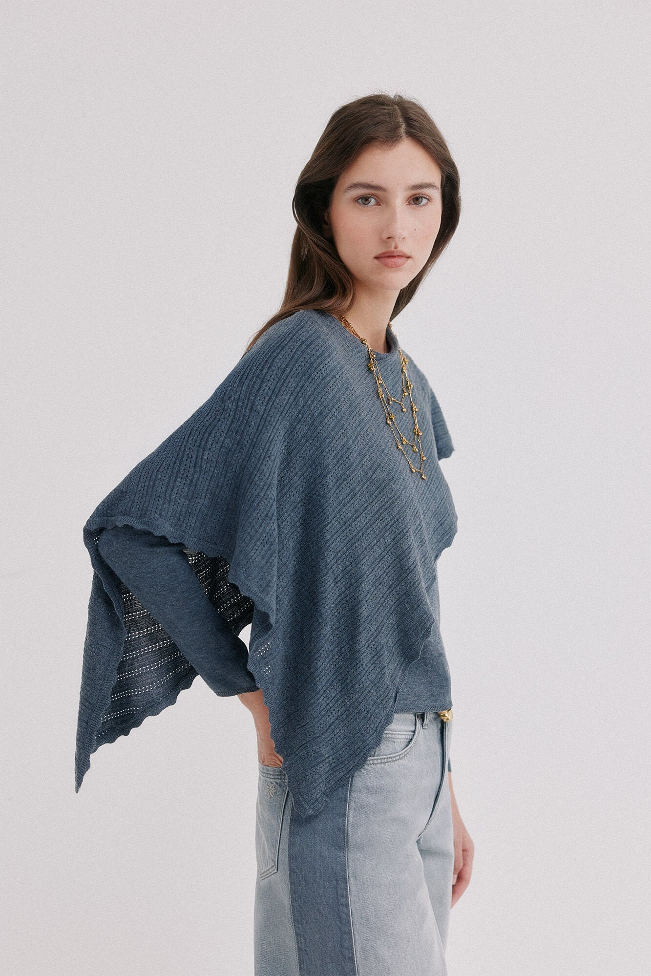 Hoss Intropia Iria.Camisola tipo capa