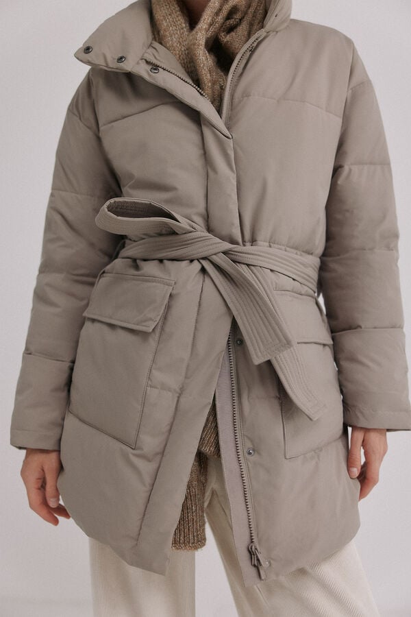 Hoss Intropia Dulia. Desportiva acolchoado Verde