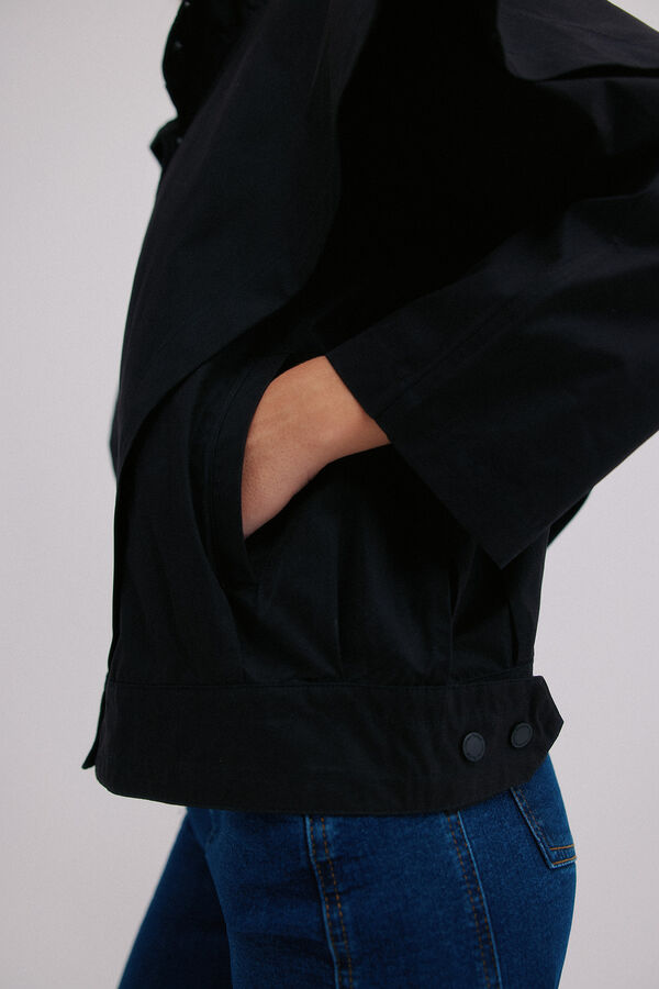 Hoss Intropia Dora. Deportiva corta Marron