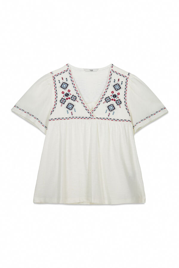 Hoss Intropia Malena. Camiseta con bordados étnicos Marfil