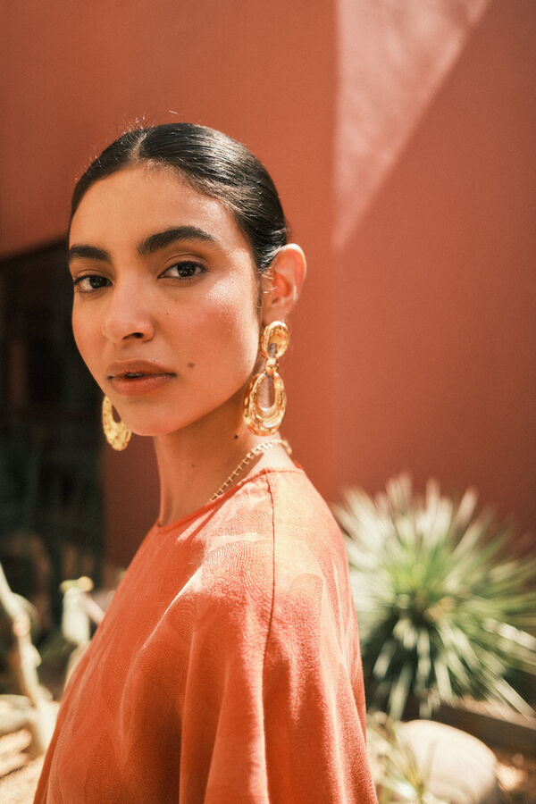Hoss Intropia Maritza. Pendientes ovalados Dorado