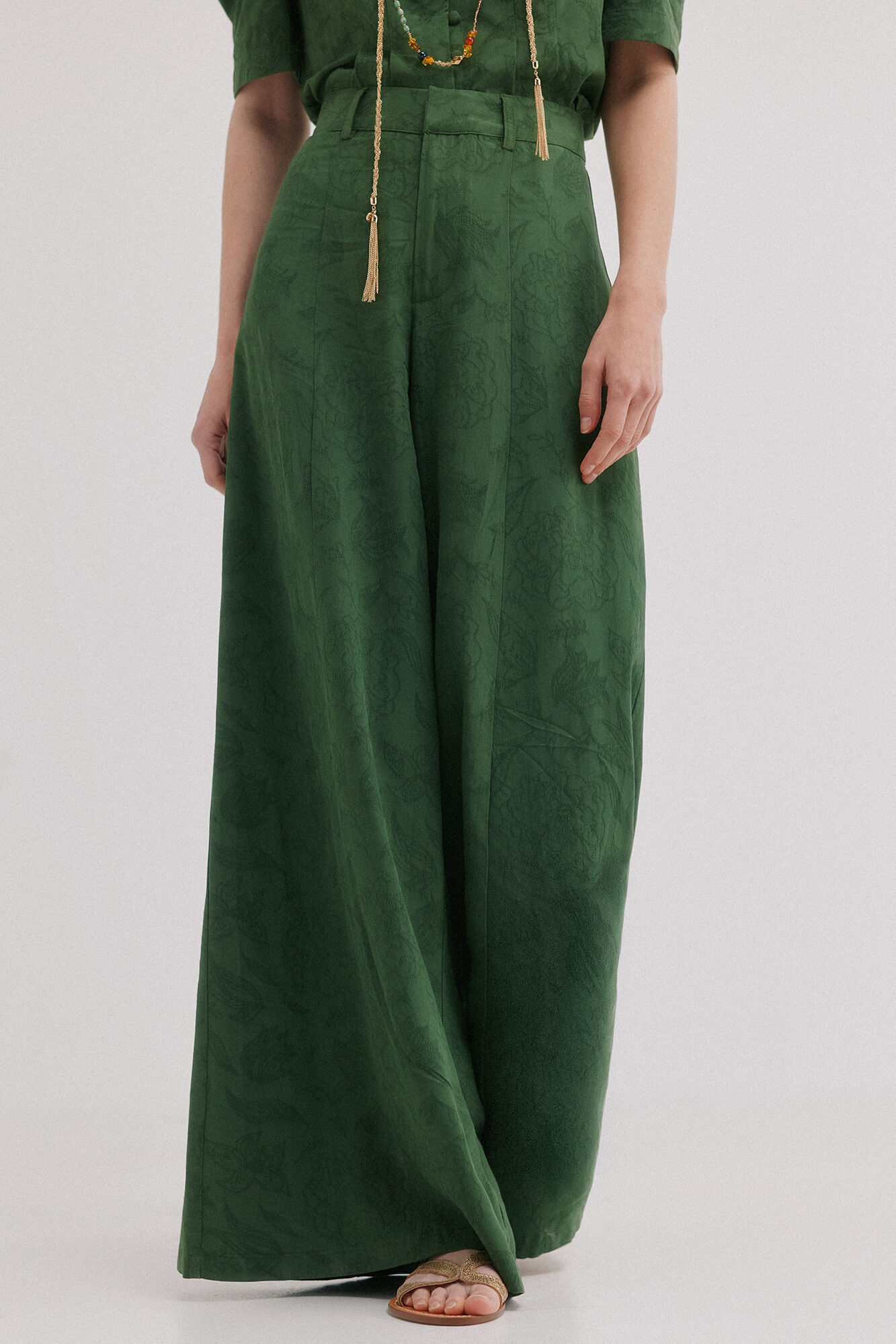 Hoss Intropia Patricia. Cal&ccedil;a em tecido jacquard