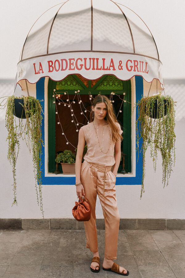 Hoss Intropia Pearl. Pantal&oacute;n flu&iacute;do satinado Rosa