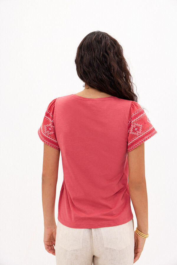Hoss Intropia Taylor. T-shirt de algodão com bordados Vermelho