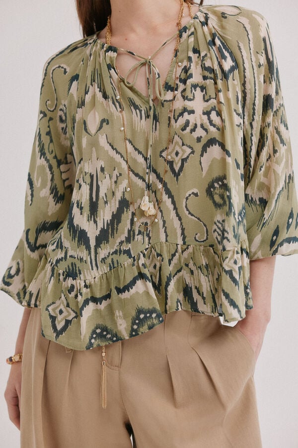 Hoss Intropia Camer&oacute;n. Blusa estampada Kaki