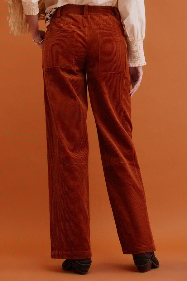 Hoss Intropia Pamela. Pantalones cropped Vino