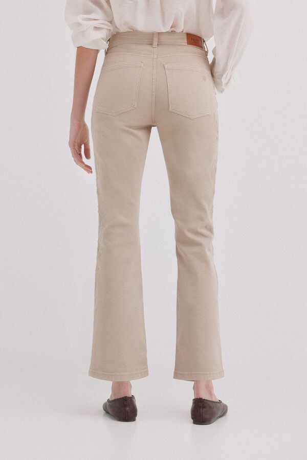 Hoss Intropia Betsy. Jeans bootcut Ecru