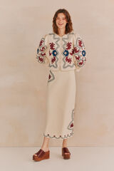 Hoss Intropia Paulina. Saia com remendos bordados. Beige