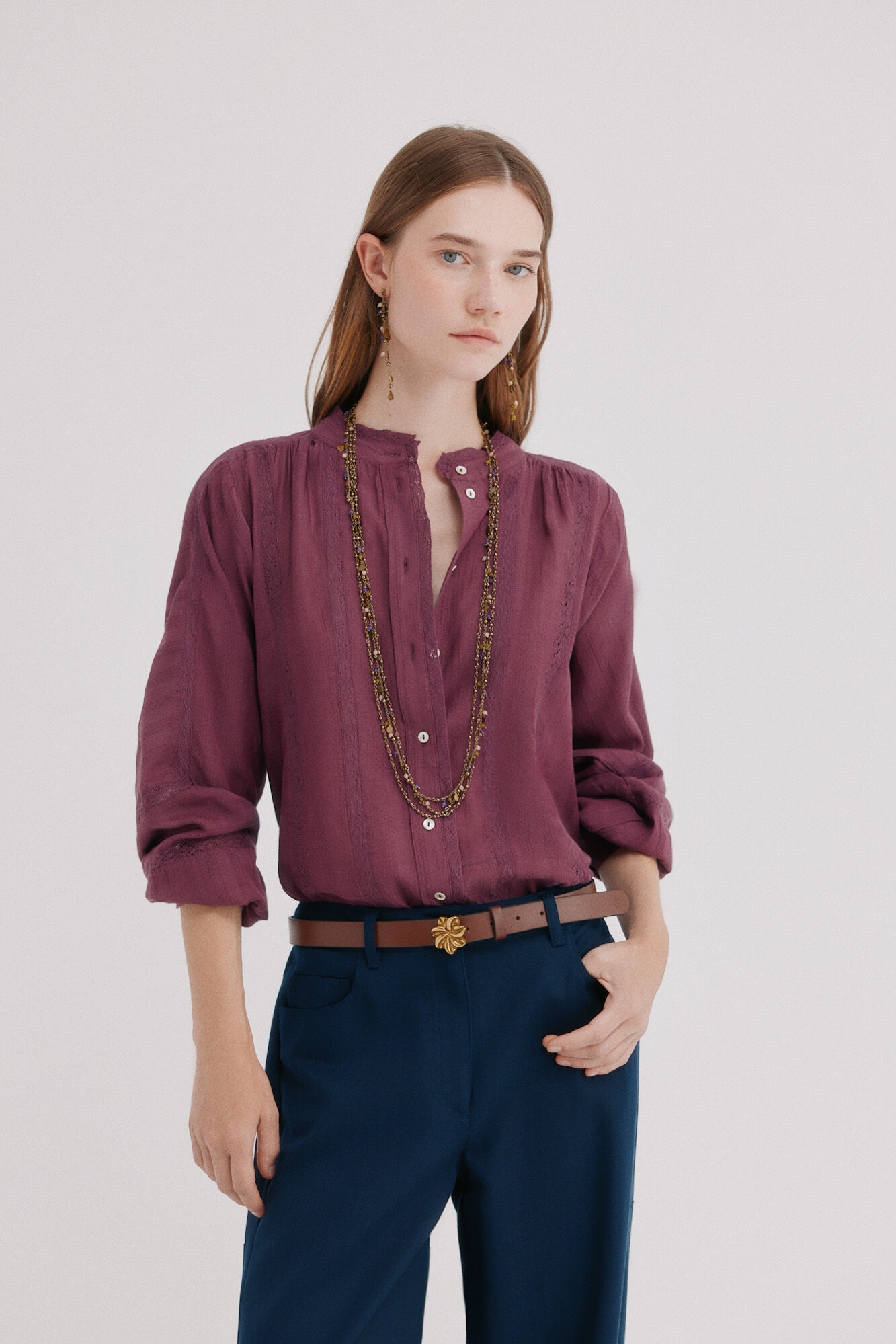 Hoss Intropia Cressa. Blusa com entremeios