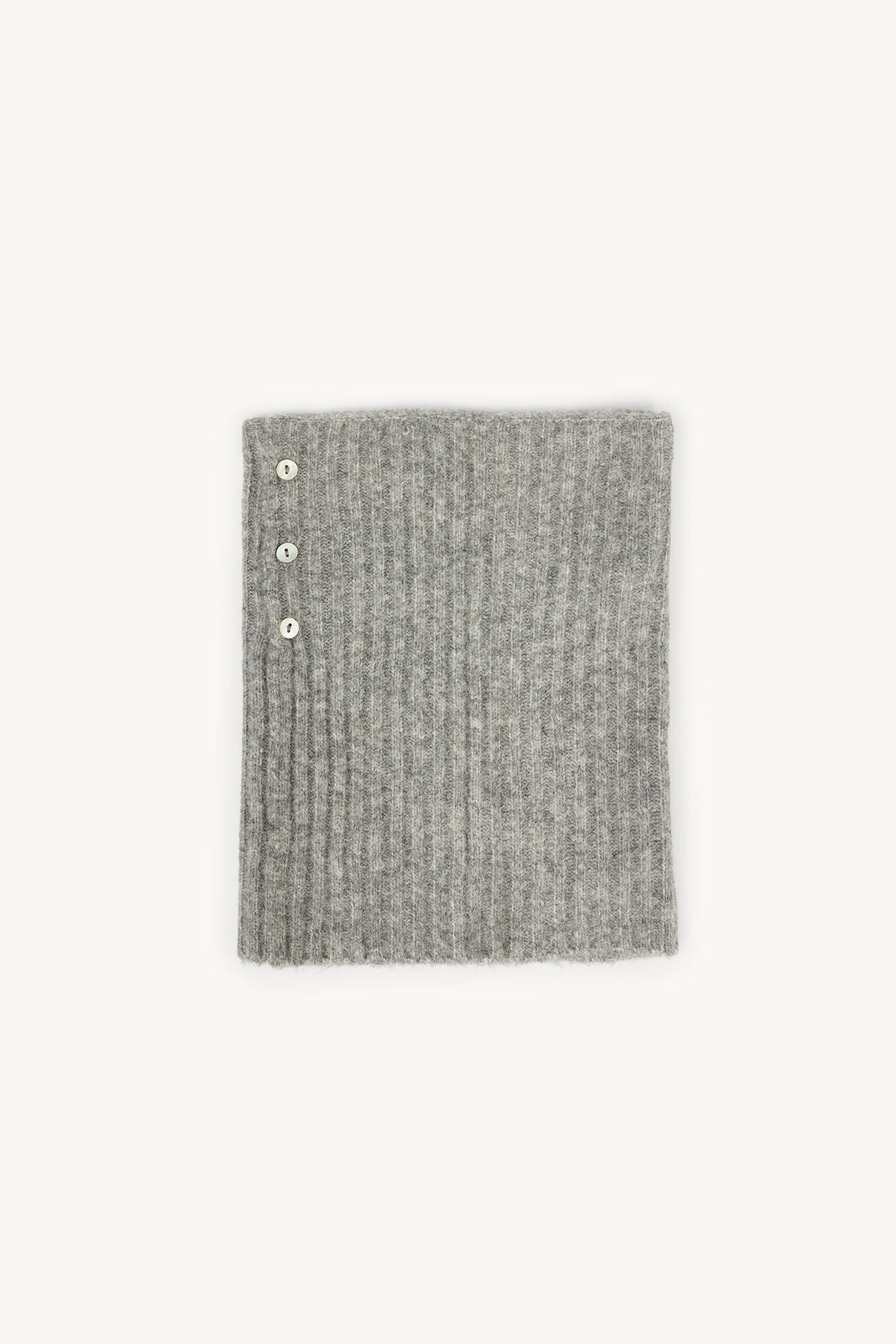 Hoss Intropia Liliana. Cuello de punto con botones