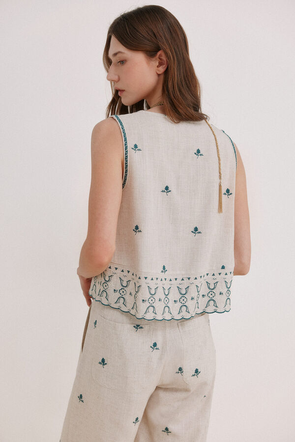 Hoss Intropia Carmela. Top bordado Marfil