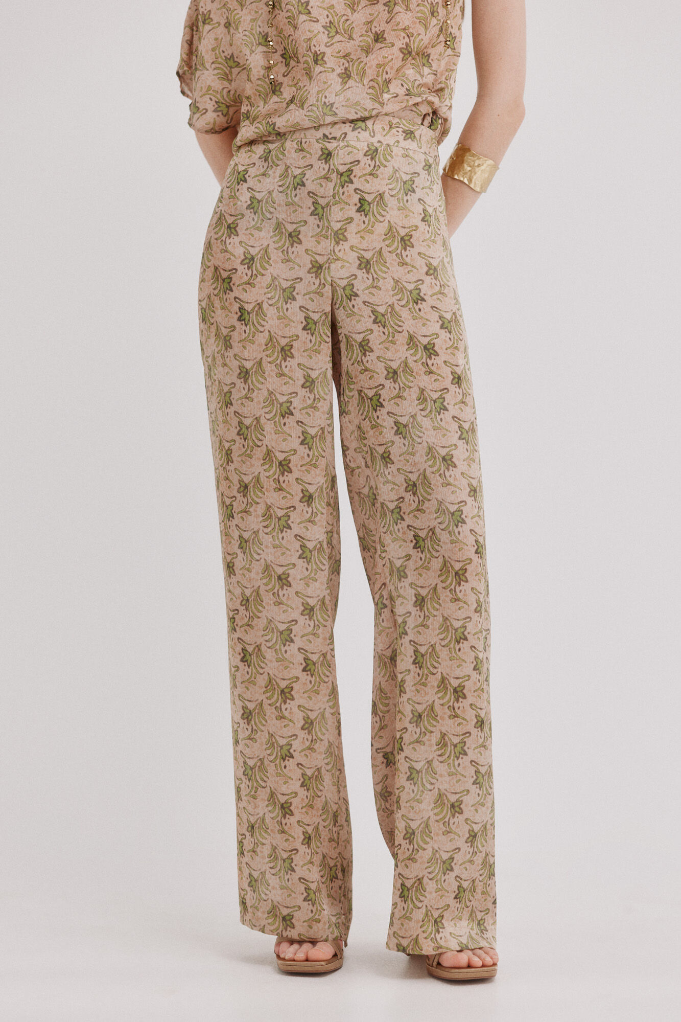 Hoss Intropia Paige. Pantal&oacute;n floral