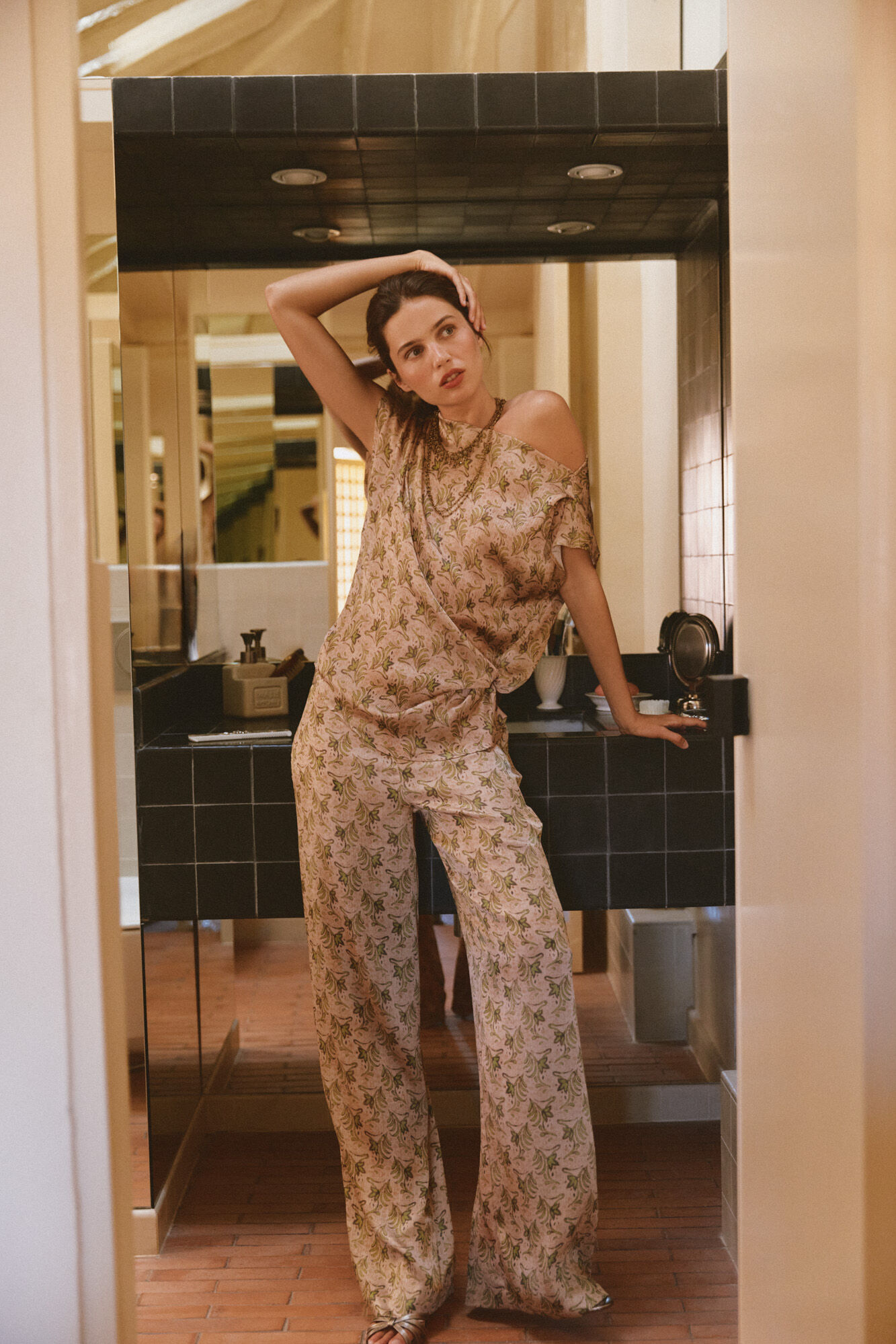 Hoss Intropia Paige. Pantal&oacute;n floral