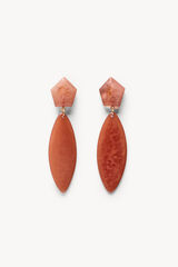Hoss Intropia Liliana.Pendientes hojas resina Granate