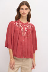 Hoss Intropia Claudia. Blusa bordada no peito. Vermelho