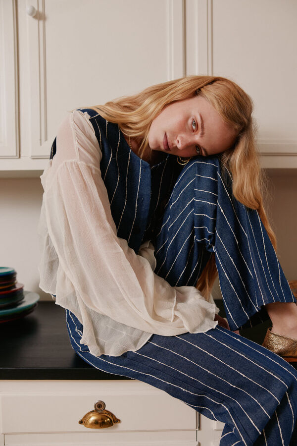 Hoss Intropia Petra. Pantalones pinza Azul marino