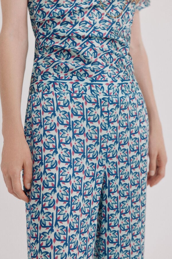 Hoss Intropia Primrose. Pantal&oacute;n pinzas Estampado morado