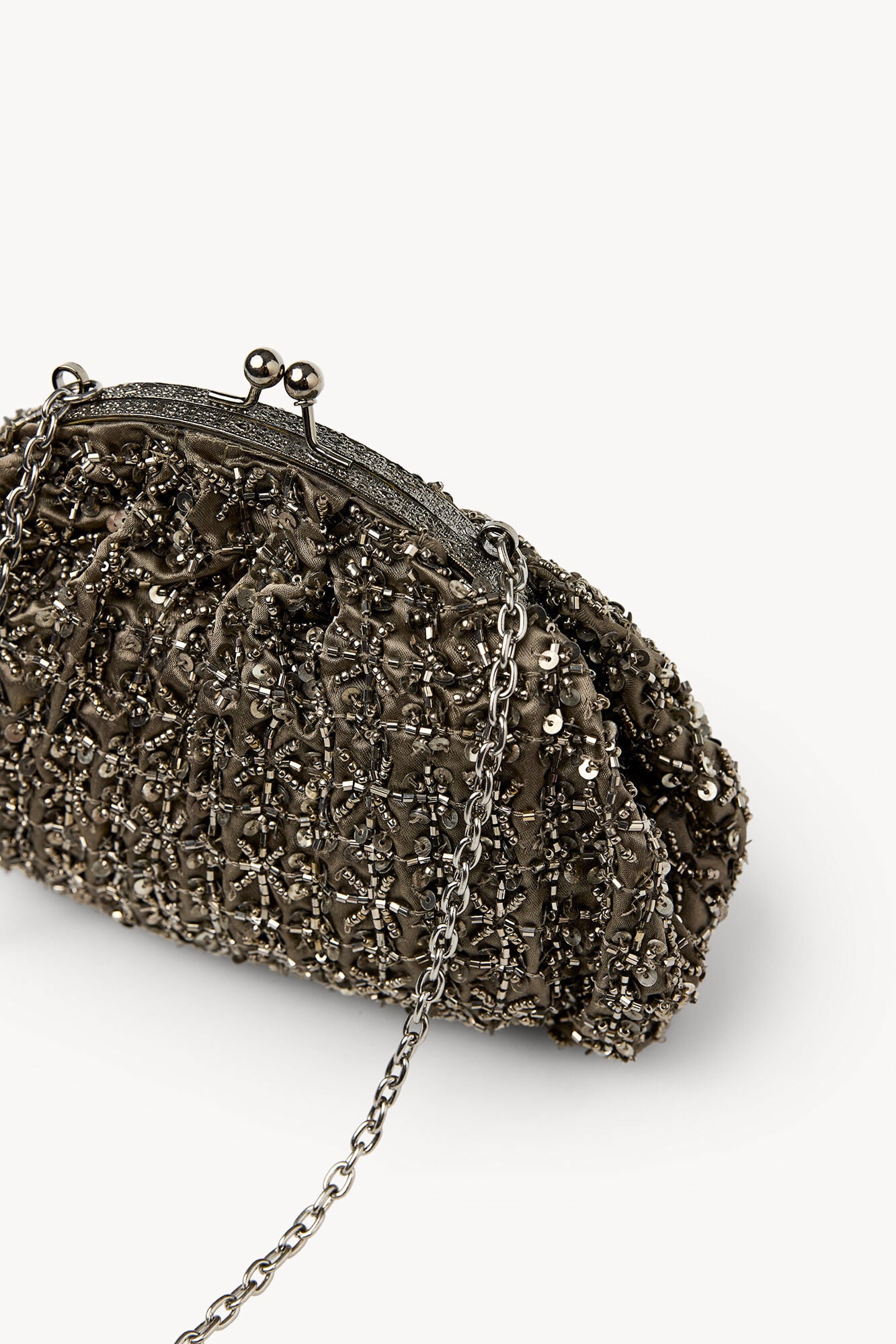 Hoss Intropia Nuria. Clutch bordado