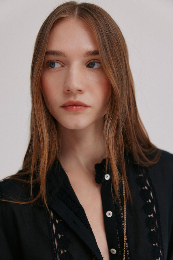 Hoss Intropia Celina. Blusa bordada Preto