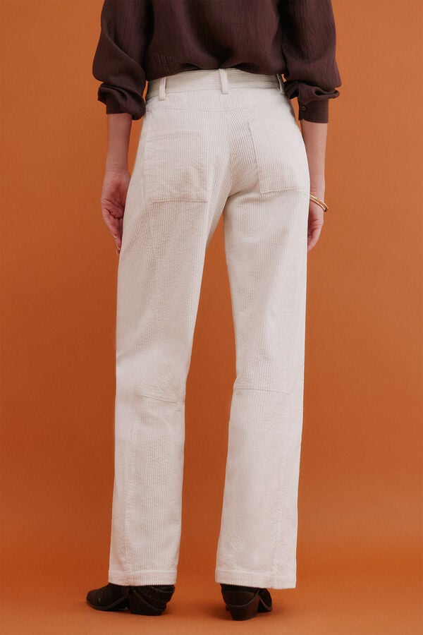 Hoss Intropia Pamela. Pantalones cropped Marfil