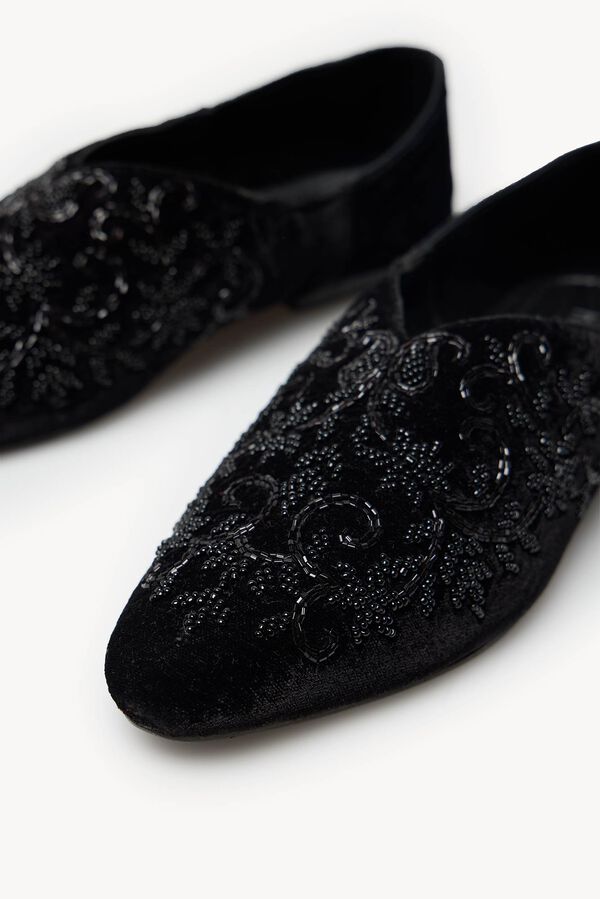 Hoss Intropia Maira. Babuchas de terciopelo Negro
