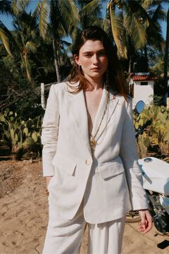Hoss Intropia Elise. Blazer entallada Marfil