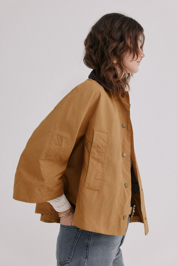 Hoss Intropia Delma. Desportiva tipo capa Amarelo