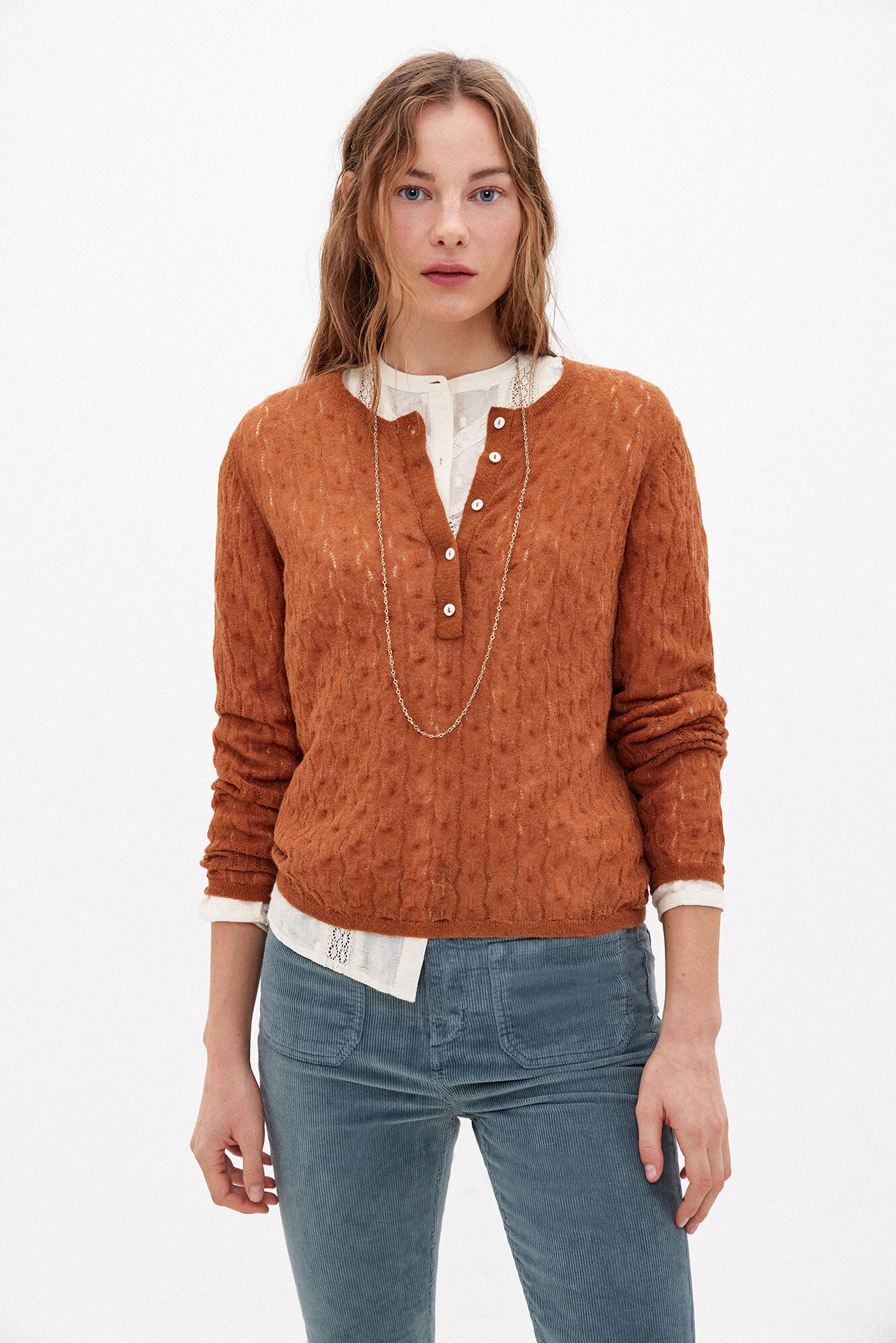 Hoss sales intropia ropa